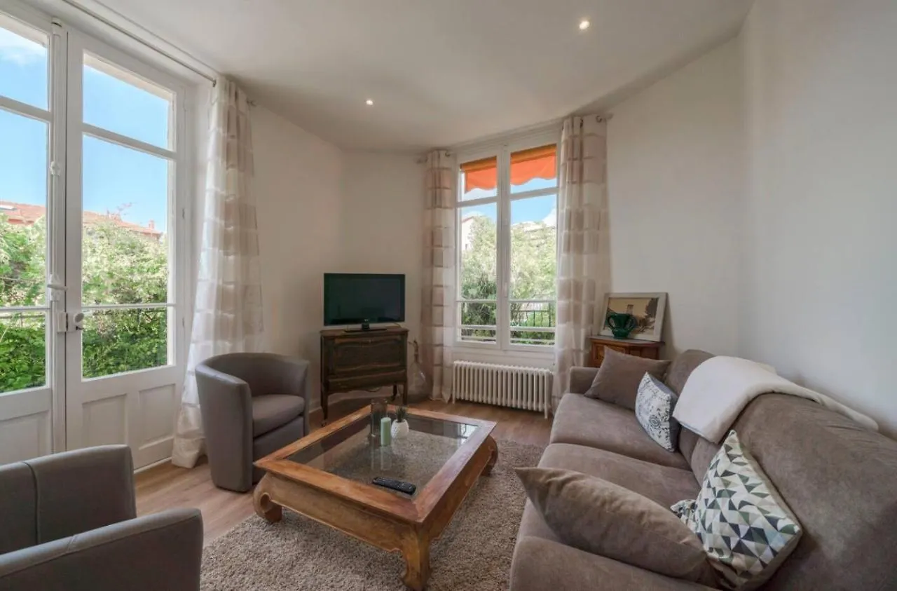 Les Nefliers Villa Cannes