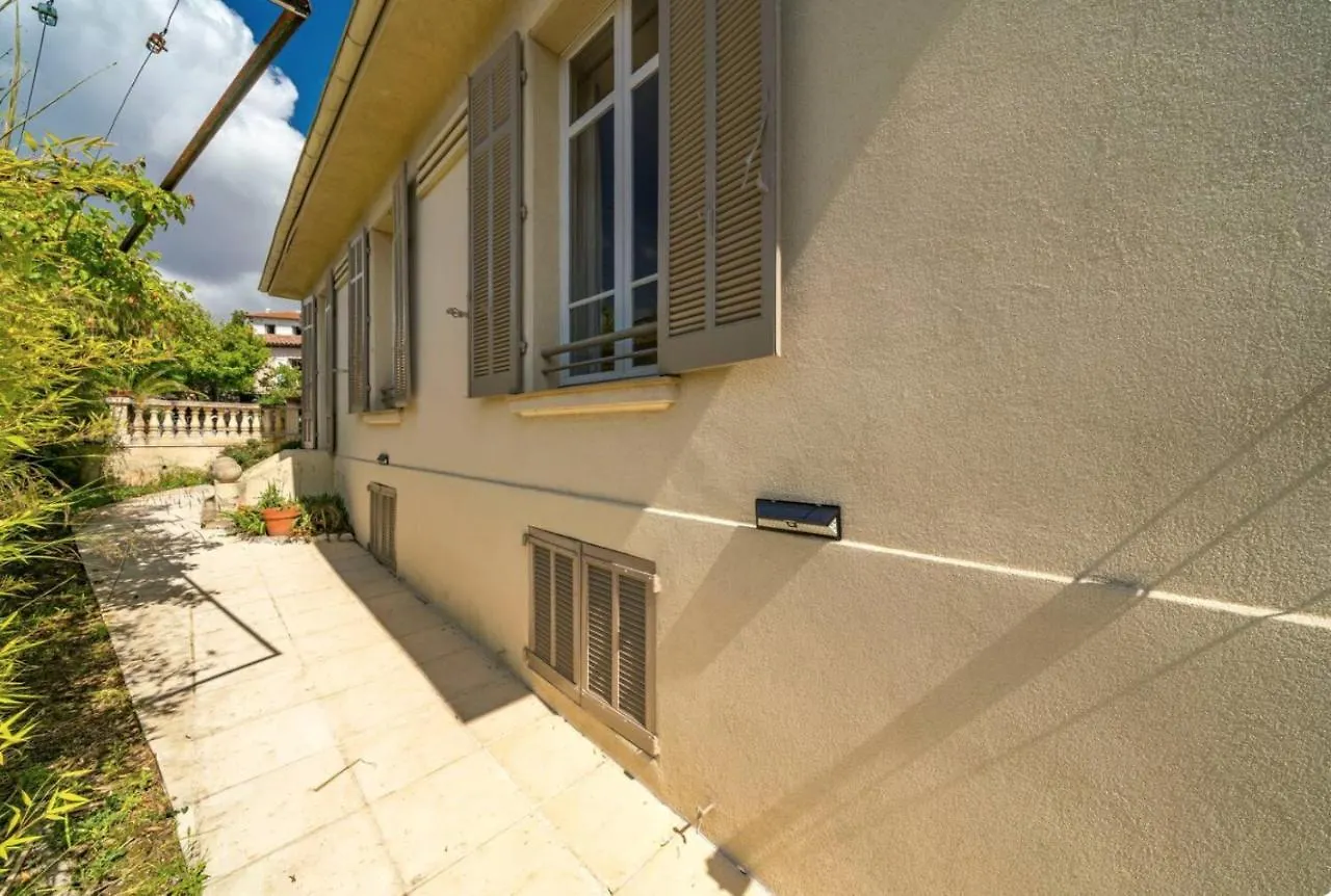 Les Nefliers Villa Cannes France