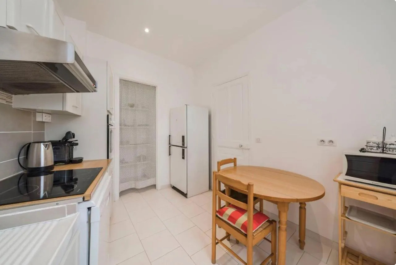 Villa les néfliers à Cannes Hébergement de vacances
