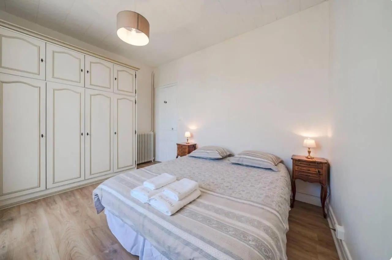 Hébergement de vacances Villa les néfliers à Cannes