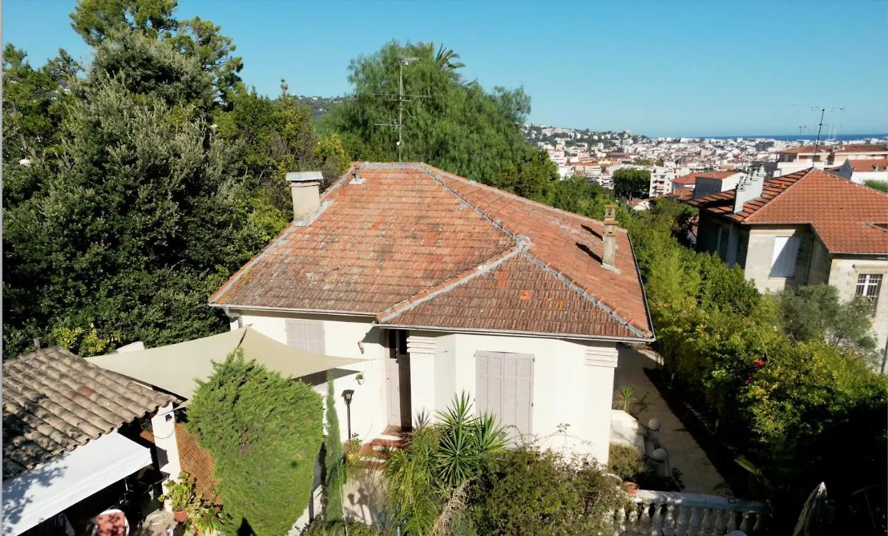 Villa les néfliers à Cannes